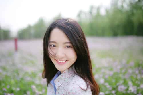 你的容颜，花的姿态