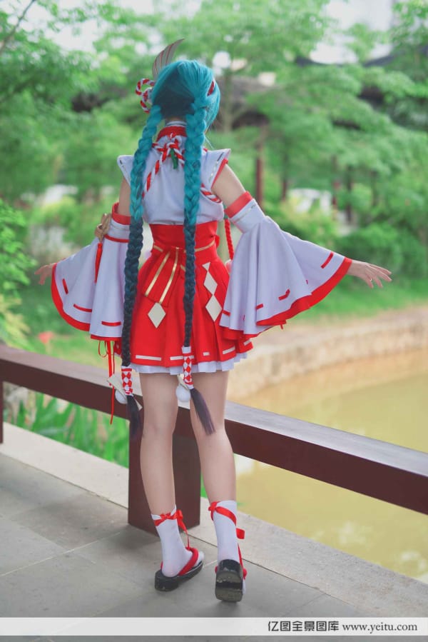 性感美女COSPLAY王者荣耀大乔貂蝉