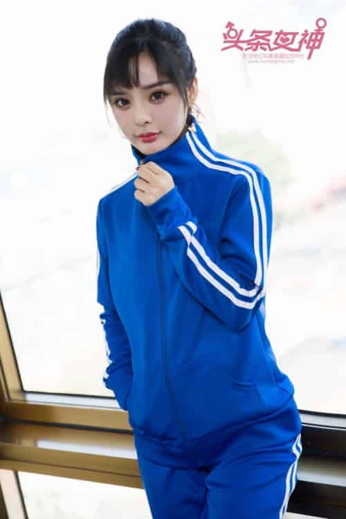头条女神邻家女孩周熙妍期中考试校服装制服诱惑清纯写真