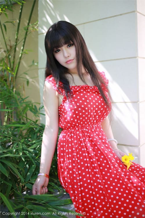 秀人网性感嫩模Barbie可儿童颜巨乳内衣诱惑高清套图