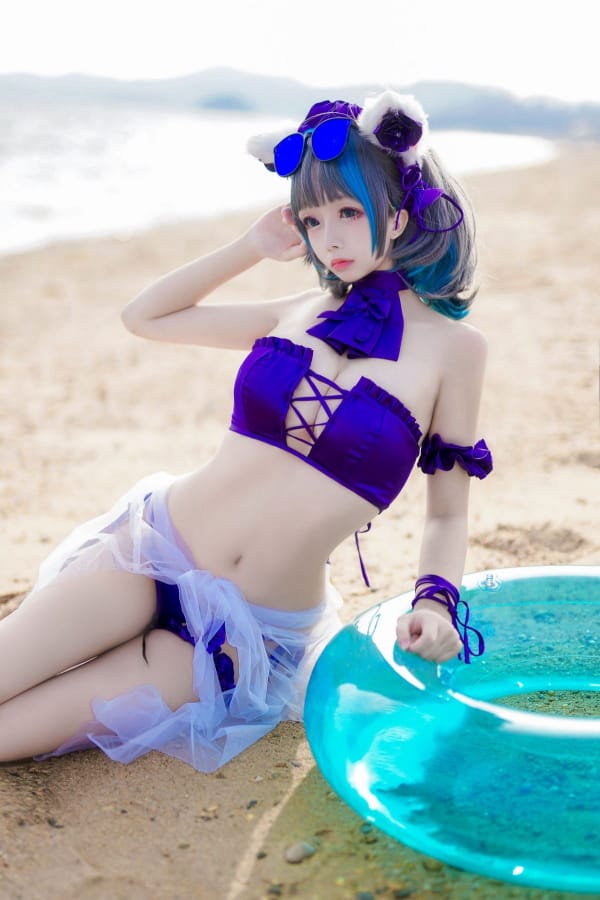 动漫博主日奈娇沙滩比基尼完美身材柴郡猫泳装主题写真
