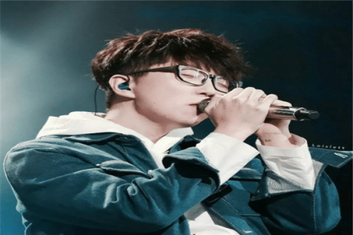 娱乐圈最受欢迎十大男歌手（周杰伦，他走红于网络）