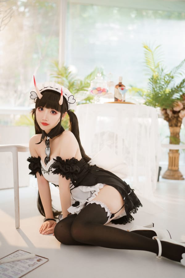 可爱妹子面饼仙儿黑白女仆制服 - 碧蓝航线能代