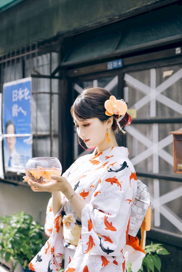 和服美女ElyEE子金鱼图案 - Goldfish Stroll金鱼散步