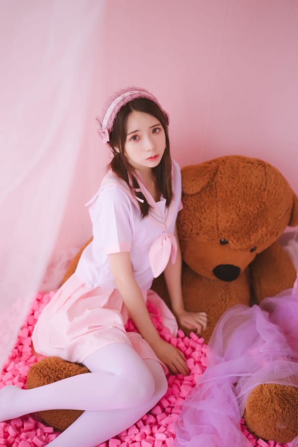 软萌少女疯猫ss丝袜狂想曲粉系列主题之一写真