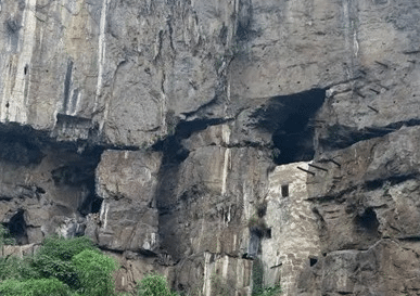 苏麻湾悬棺有什么特点？苏麻湾悬棺特点介绍