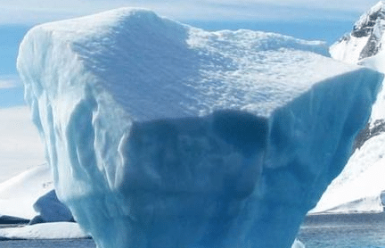 在一些古装剧中，看见皇宫里面放着冰块是正常的吗？