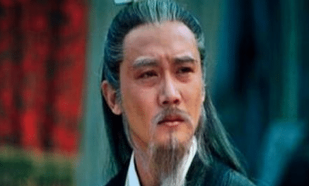 诸葛亮对赵云之死只是哭一下，为何对张苞却是晕厥过去？