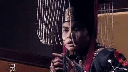 汉灵帝在位时期有着十常侍，他们的关系如何非同一般？