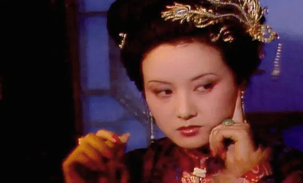 为何说红楼梦中，薛姨妈才是那个心机不断的野心家