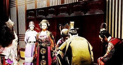 武三思在武则天时期猖狂一时，为何却没有遭到清算？