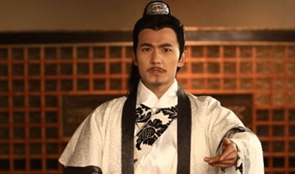 在曹植的诗歌作品中，什么时候开始出现了感伤悲时之作？