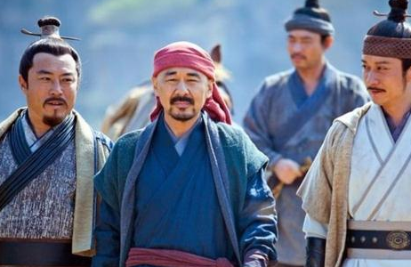 赵匡胤当上皇帝之后 赵匡胤为何开始杯酒释兵权