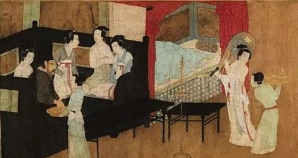 根据史书记载，南宋时期妇女对于头饰有怎样的讲究？