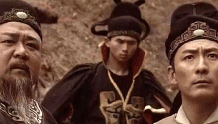 武则天为什么会在生命的最后关头，选择让李显登基？