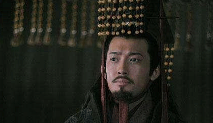 孙权接过哥哥孙策的权力之后，当时的东吴是什么情况？