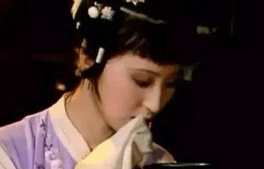 《红楼梦》中的奢侈品竟然是它？现在寻常百姓个个都用得起